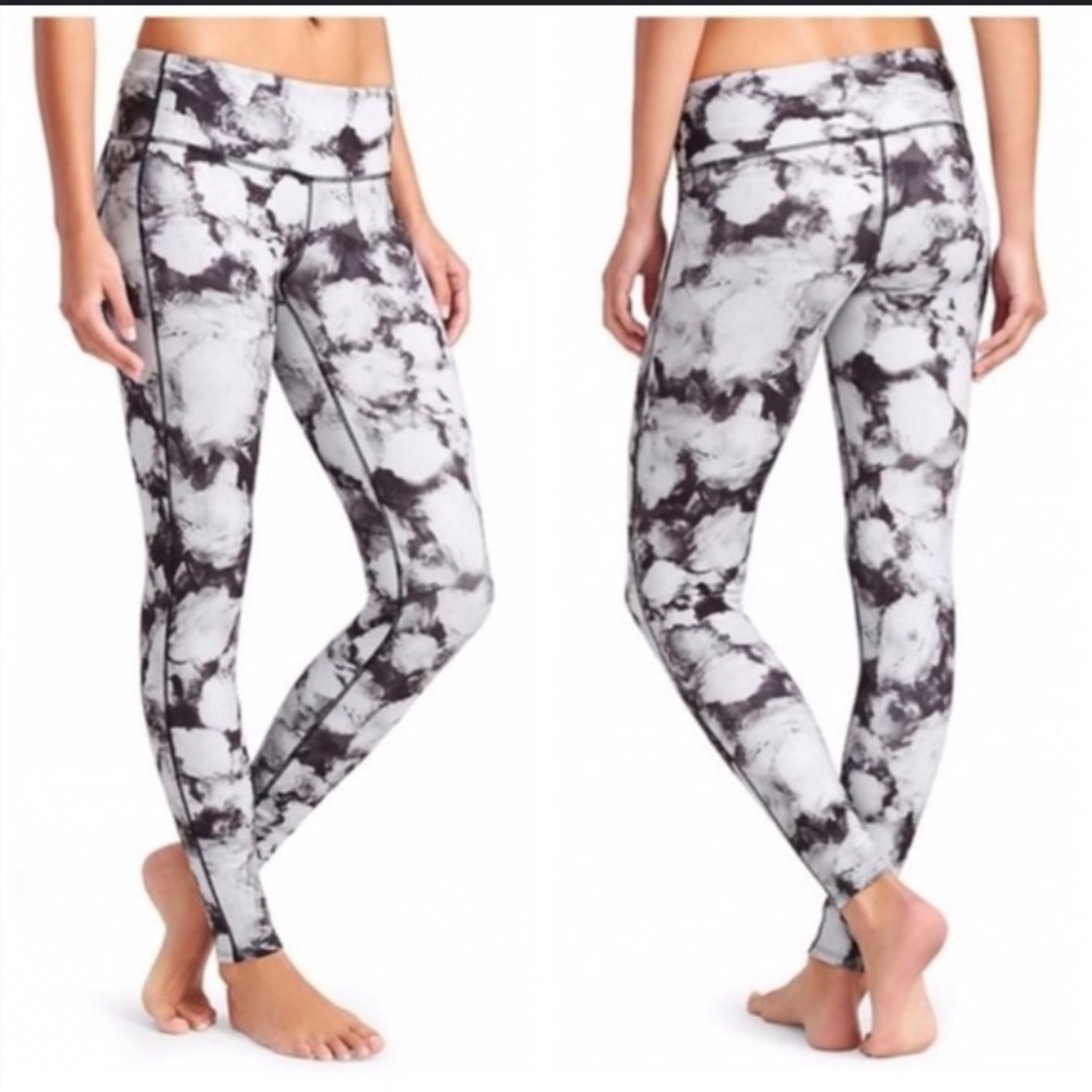 Athleta leggings womens size large Chaturanga Floral Crush black & white